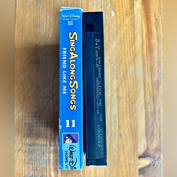 Disney’s Sing Along Songs-Aladdin “Friend Like Me” (VHS,1992) LIKE NEW - Picture 5 of 9